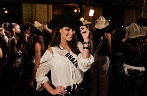 candidata basileira miss universo 2011