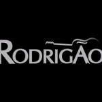 O ex-BBB Rodrigão está lançando sua carreira como cantor sertanejo. Foi publicado no final de semana um clipe no YouTube ...