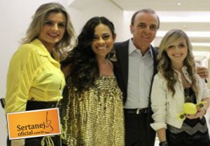 A Barra da Saia participou ontem, domingo (10/11) do show de abertura da 4ª edição do Direito de Viver 2013, ...