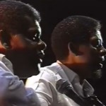 A dupla mineira Pena Branca e Xavantinho cantando a música “E a Mata Gemeu”, no programa Ensaio, da Rede Cultura ...