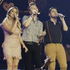 Maria Cecília e Rodolfo lançam vídeo de “Apenas Me Ama”, novo single de DVD inédito em parceria com Michel Teló