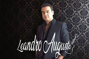 A Primeira Vez - Leandro Augusto retorna ao cenário sertanejo lançando um novo CD romântico