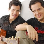 Um Pouco da História de João Neto e Frederico. A dupla formada por um veterinário, João Neto, de 28 anos, ...