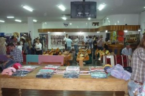 Inaugurada a Mega Western Store – Rodeo Way Horse World em Itu (SP). Além das compras através do site e ...