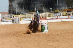 ANTT  – Gabriela Ferro ganha em Cerquilho pela primeira etapa do CNTT 2012. Primeira etapa do 9° Campeonato contou com ...