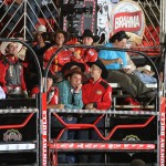 A primeira noite da etapa de Leme do Brahma Super Bull PBR – Campeonato Brasileiro de Montaria em Touros foi ...