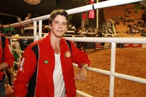 Marcio Garcia confirmou presença na final do Brahma Super Bull PBR, aonde pretende entender mais sobre o universo country. O ...