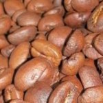 A exportação brasileira de café apresentou queda de 15,6% em 2012, para 28,28 milhões de sacas de 60 kg, em ...