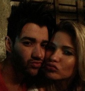 Gusttavo Lima  se declarou para a noiva, a modelo Andressa Suita, ao postar uma foto ao lado da amada no ...