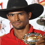 O grande campeão da etapa Brahma Super Bull PBR de Guaxupé foi Douglas Lino da cidade de Morro Agudo (SP). ...