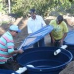 O uso de fossas sépticas biodigestoras, técnica desenvolvida pela Embrapa Instrumentação, garante o saneamento básico nas áreas rurais, pois permite ...