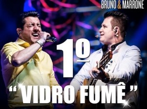 Em lista divulgada pela Crowley, com levantamento feito até o dia 10 de dezembro, “Vidro Fumê” (abaixo), da dupla Bruno e Marrone, aparece como a música mais tocada do ano nas rádios do Brasil, no ranking sertanejo e no geral, ...