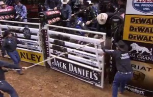 Veja a montaria de João Ricardo Vieira x Smackdown na etapa de St. Louis da PBR.