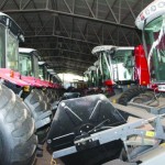 As vendas internas de máquinas agrícolas no atacado somaram 6.153 unidades em maio, volume que representa alta de 1,4% na ...