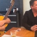 Na última terça-feira, dia 05, Eduardo Costa postou um vídeo no qual aparece bebendo e cantando com seu amigo, o ...