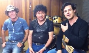 Nesta sexta-feira (10), o violeiro Yassir Chediak irá receber, no Bom Dia Campo, uma das duplas mais tradicionais do sertanejo, a dupla Teodoro e Sampaio.  Com muita irreverência a entrevista vai estar recheada de causos e modas, não perca! O ...