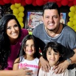 O sertanejo Bruno, da dupla Bruno e Marrone, usou sua conta no Instagram para homenagear os filhos Enzo e Maria ...