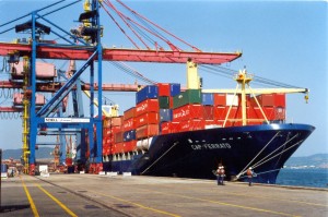 As exportações do agronegócio brasileiro alcançaram a cifra de US$ 5,64 bilhões em janeiro de 2015. De acordo com a ...