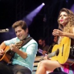 Paula Fernandes e Daniel fazem dueto inédito em Porto Alegre (RS) A cantora Paula Fernandes e o cantor Daniel, surpreenderam ...
