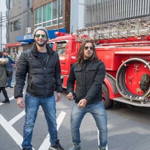 Munhoz e Mariano no Japão! A dupla sertaneja de Campo Grande (MS) levou a música sertaneja para o outro lado do mundo. Pela primeira vez, a dupla pisou em terras orientais para uma turnê de três shows, no Japão. Munhoz e ...