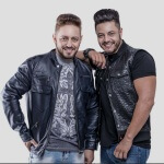 Wesley e Thiago lançam a nova música de trabalho acompanhada de clipe vintage em uma superprodução