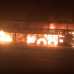 Ônibus de cantor sertanejo, candidato a prefeito de Ribeirão das Neves, é incendiado na região metropolitana de Belo Horizonte