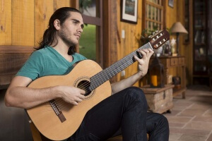 Gabriel Sater protagoniza o filme "Coração de Cowboy"