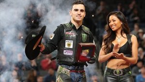 José Vitor Leme vence etapa de Sacramento (EUA) Só se fala uma coisa no mundial neste momento: a disputa acirrada novamente entre José Vitor Leme e Jess Lockwood. Os dois competidores voltam à cena em meio a tantos outros grandes ...